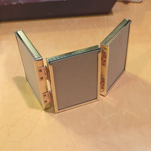 Vintage MCM gold trim tri-fold 5x7 frame, tri fold wallet frame, 3.5x2.5 frame - Picture 6 of 11